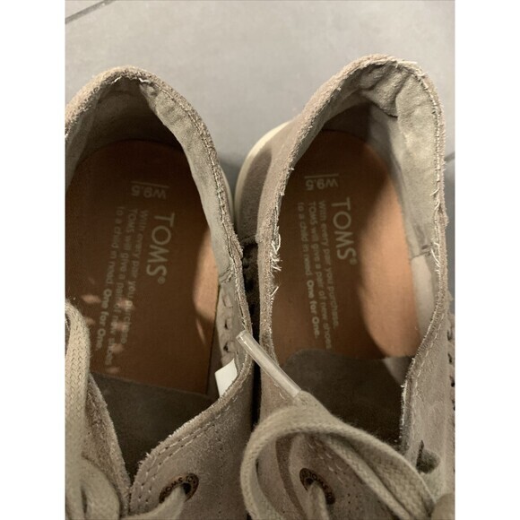 Toms Womens Suede Sneakers  9.5 Cream‎ Lenox Taupe Platform Knit Accent Lace Up - Picture 4 of 6